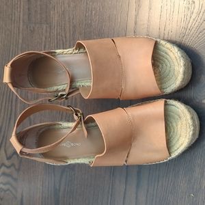 Treasure & Bond wedges
